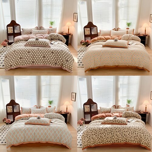 New Fashion Printing Four Seasons Universal Four Seasons Geometry Printing Quilt Cover Single Quilt Cover
New Fashion Printing Four Seasons Universal Four Seasons Geometry Printing Quilt Cover Single Quilt Cover