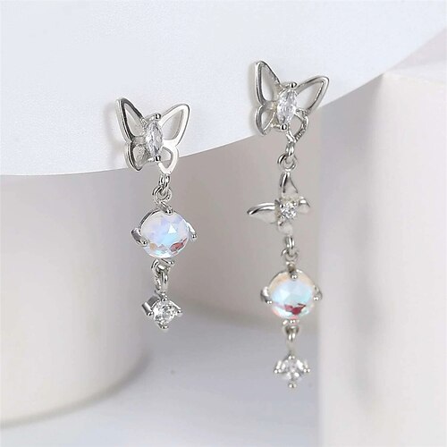 orecchini femminili a farfalla in pietra di luna di lusso leggero design di nicchia orecchini asimmetrici con nappe in zircone
orecchini femminili a farfalla in pietra di luna di lusso leggero design di nicchia orecchini asimmetrici con nappe in zircone