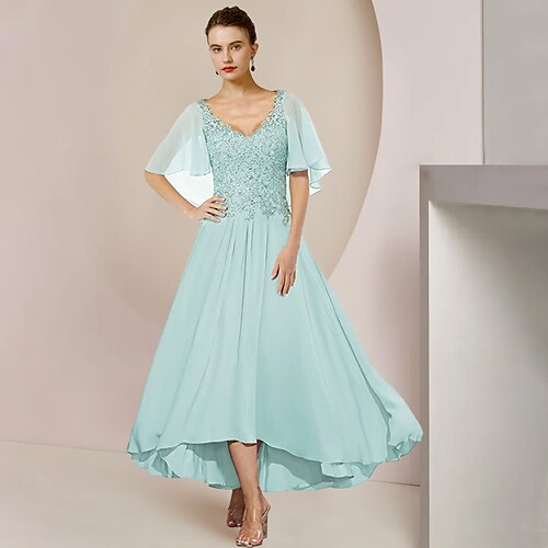 A-linje Kjole til brudens mor Formel Bryllupsgæst Elegant Assymetrisk længde V-hals Assymetrisk Te-længde Chiffon Blondelukning Kortærmet med Plissé Applikeret broderi 2023
A-linje Kjole til brudens mor Formel Bryllupsgæst Elegant Assymetrisk længde V-hals Assymetrisk Te-længde Chiffon Blondelukning Kortærmet med Plissé Applikeret broderi 2023