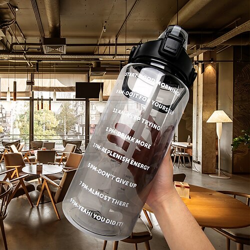 botella de agua 2l taza de agua al aire libre de gran capacidad con cubierta de rebote de paja taza de agua de fitness
botella de agua 2l taza de agua al aire libre de gran capacidad con cubierta de rebote de paja taza de agua de fitness
