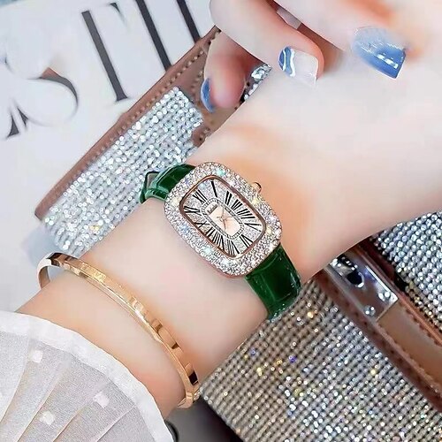 Luxusmode Damen Quarzuhr voller Diamanten besetzte analoge Quarzuhr ovale Damen minimalistische Lederarmbanduhren Student Mädchen Kleid Uhr elegante Montre Femme
Luxusmode Damen Quarzuhr voller Diamanten besetzte analoge Quarzuhr ovale Damen minimalistische Lederarmbanduhren Student Mädchen Kleid Uhr elegante Montre Femme