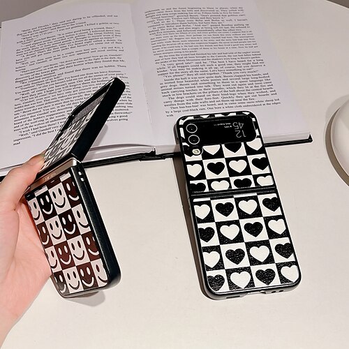 Phone Case For Samsung Galaxy Back Cover Z Flip 4 Z Flip 3 Flip Graphic Heart PC
Phone Case For Samsung Galaxy Back Cover Z Flip 4 Z Flip 3 Flip Graphic Heart PC