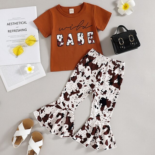 Kids Girls' T-shirt Pants Clothing Set 2 Pieces Short Sleeve Brown Leopard Letter Ruched Indoor Outdoor Cute Sweet Regular 1-4 Years
Kids Girls' T-shirt Pants Clothing Set 2 Pieces Short Sleeve Brown Leopard Letter Ruched Indoor Outdoor Cute Sweet Regular 1-4 Years