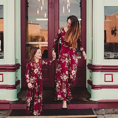 זול DJECA-אמא ואני שמלה קזו&#039;אל פרח דפוס אודם מקסי שרוול ארוך פרחוני תלבושות תואמות / סתיו / אביב / קיץ