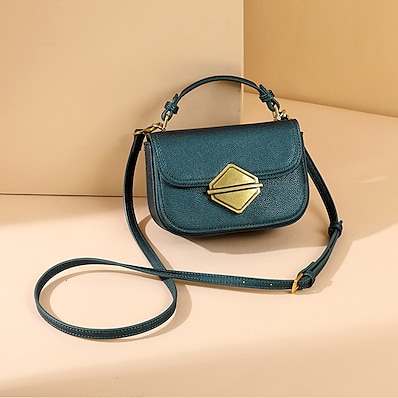 economico Sacchetti-borsa di senso del design di nicchia piccola borsa femminile 2021 nuova borsa da donna a tracolla alla moda tutto-fiammifero alla moda piccola borsa quadrata
