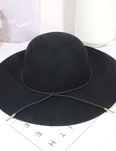 hesapli Şapkalar-Kadın&#039;s Şık ve Modern Parti Düğün Cadde Parti şapkası Saf Renk Fiyonklar Donanma Siyah Şapka Taşınabilir Güneş Koruması Ultravioleye Karşı Dayanıklı / Kırmızı / Gri / Sonbahar / Kış