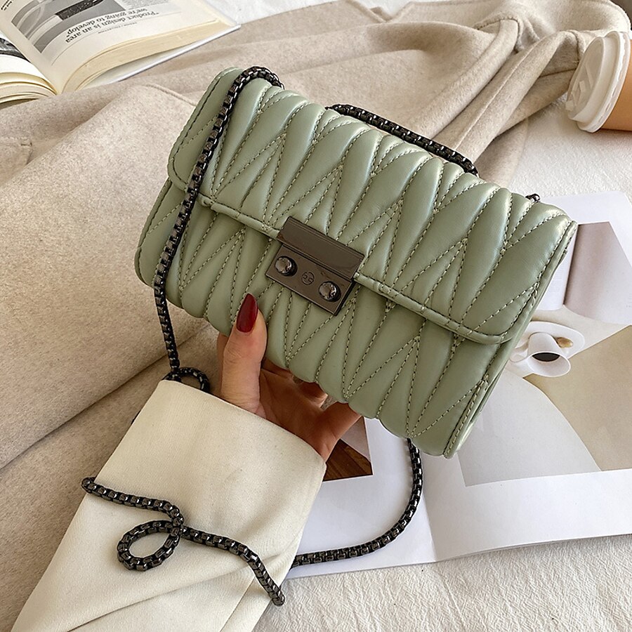  high sense of small bag female bag 2021 new trendy fashion autumn and winter texture explosion style messenger bag all-match single-shoulder small bag