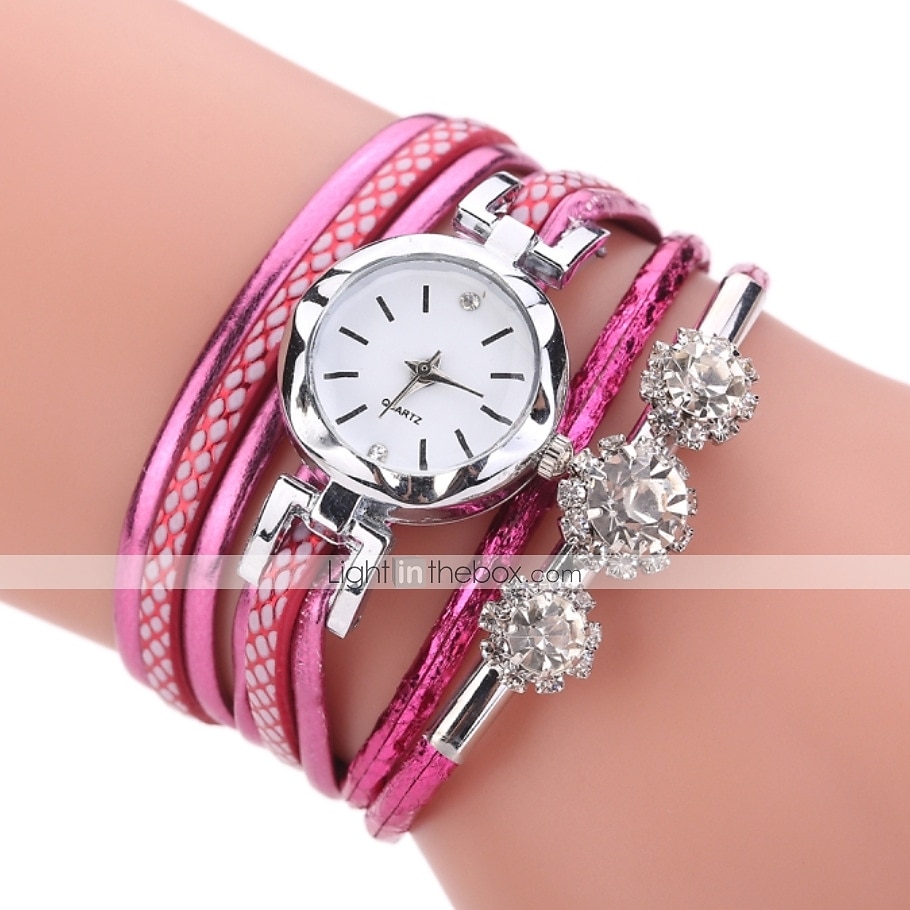 Montre Montres à quartz pour Femme Analogique Quartz Mode mode Luxe Décontractées bling Strass bracelet Alliage Cuir PU de 2025 ? $16.99 –P8