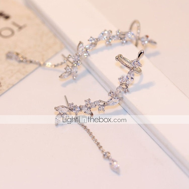 Per donna Zircone cubico Polsini Arrampicatori dell'orecchio Di tendenza Argento placcato Orecchini Gioielli Argento Per Feste Matrimonio 1 pc del 2025 a $10.99 –P7