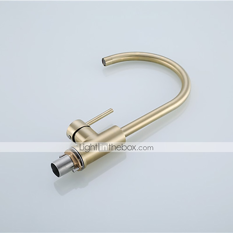 diskbänk blandare kran borstat guld monterad på däck, 360 vridbart enkelgreppskärl köksmässingskranar med kall- och varmvattenslang 2026 - $163.99 –P6