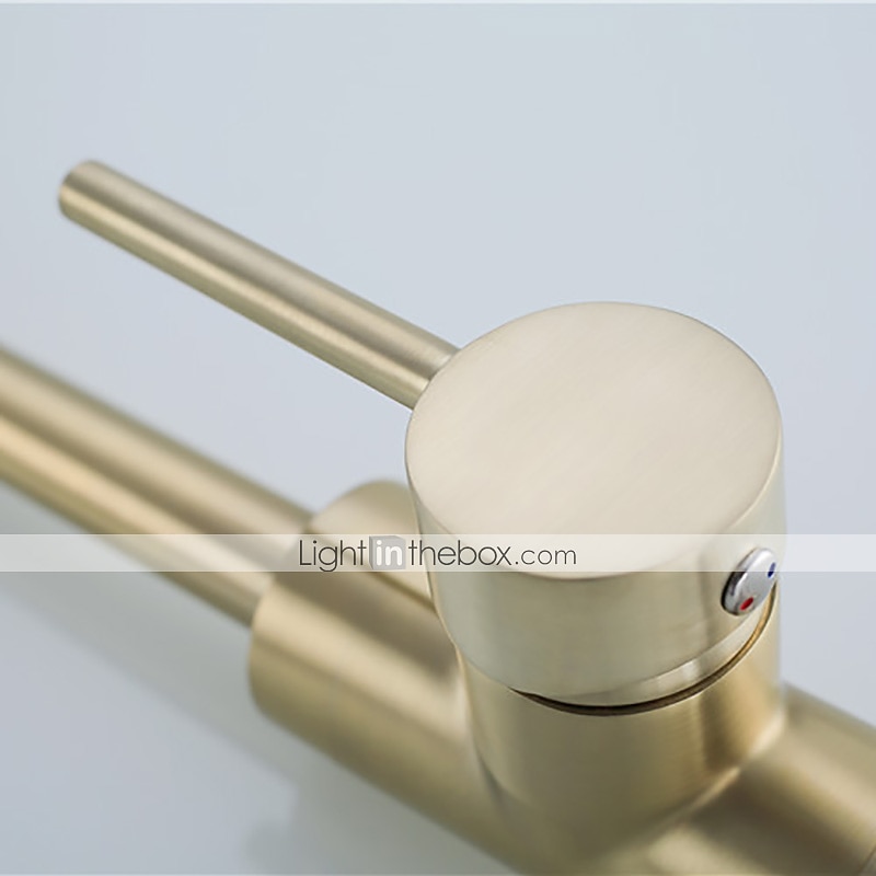 diskbänk blandare kran borstat guld monterad på däck, 360 vridbart enkelgreppskärl köksmässingskranar med kall- och varmvattenslang 2026 - $163.99 –P3