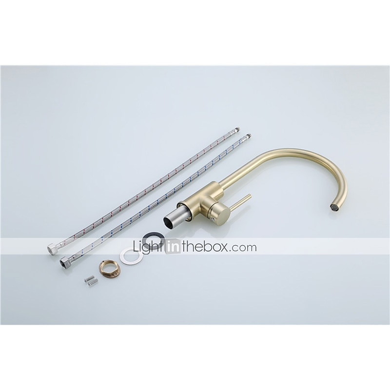 diskbänk blandare kran borstat guld monterad på däck, 360 vridbart enkelgreppskärl köksmässingskranar med kall- och varmvattenslang 2026 - $163.99 –P9