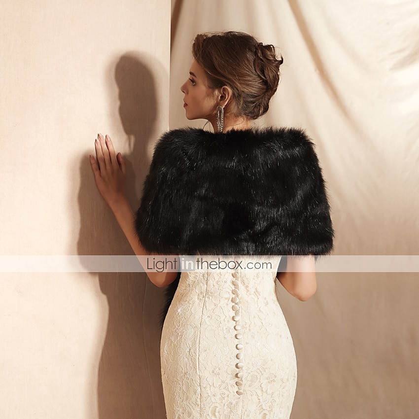 châles de mariée beiges, enveloppes d'hiver en fausse fourrure, enveloppes de soirée de mariage d'automne pour femmes avec une couleur pure pour une robe de mariée formelle pour impressionner 2025 de 2025 ? $59.99 –P8