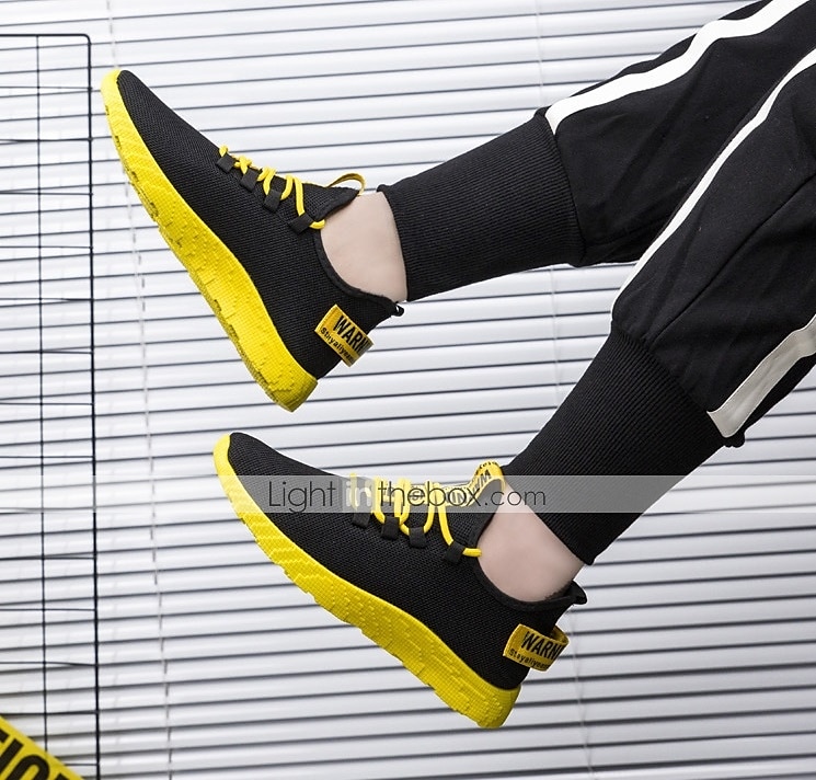 sneakers sportive da uomo nere e gialle con rete traspirante e design leggero per abbigliamento sportivo e casual del 2025 a $32.99 –P3