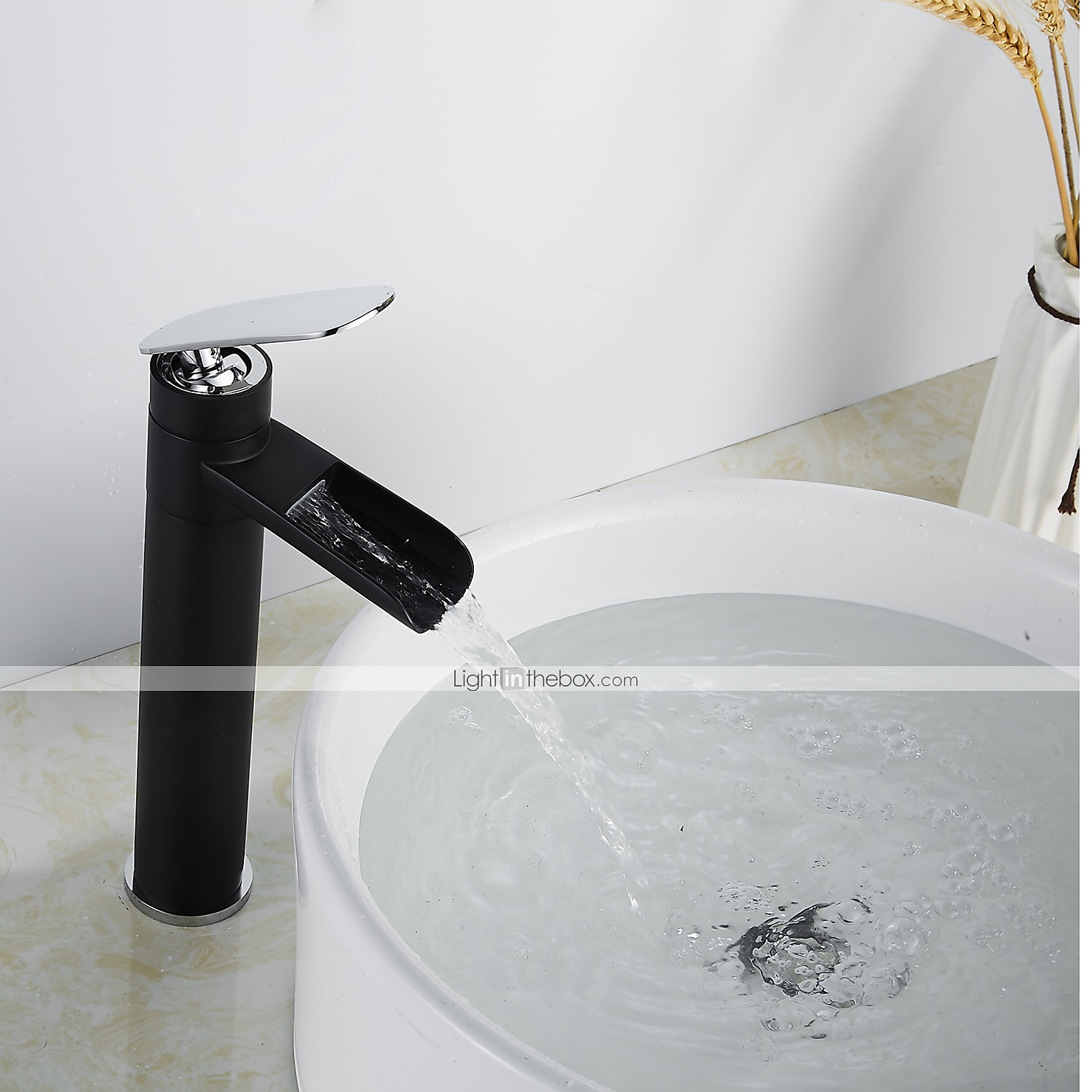 mitigeur de lavabo de salle de bain cascade haut, robinets de lavabo à une poignée en laiton antique avec tuyau froid et chaud de 2025 ? $113.99 –P9