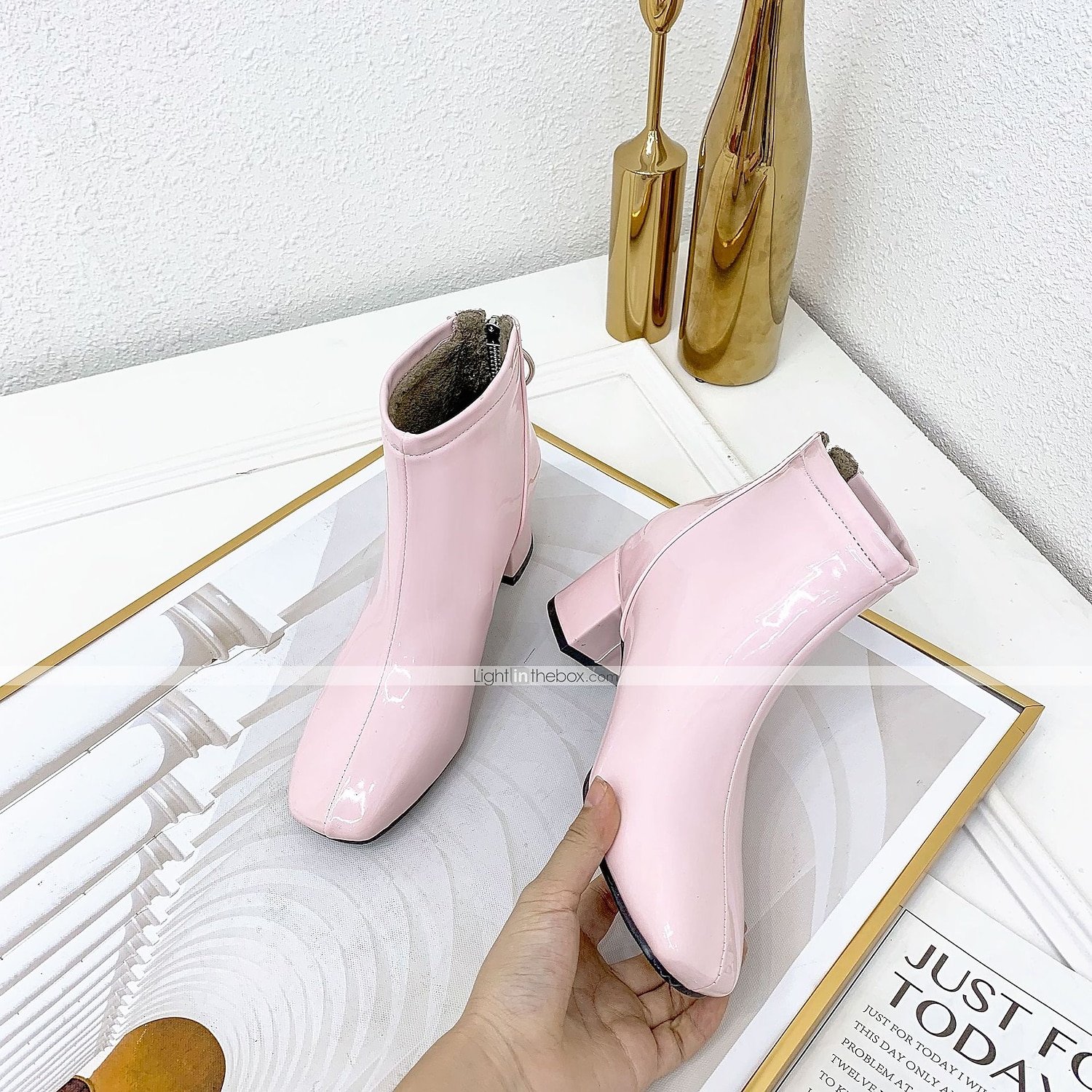 Botas femininas de couro envernizado amarelo com salto grosso e forro de lã, botas curtas da moda brilhantes para uso casual, festas e saídas à noite de 2025 por $46.99 –P2