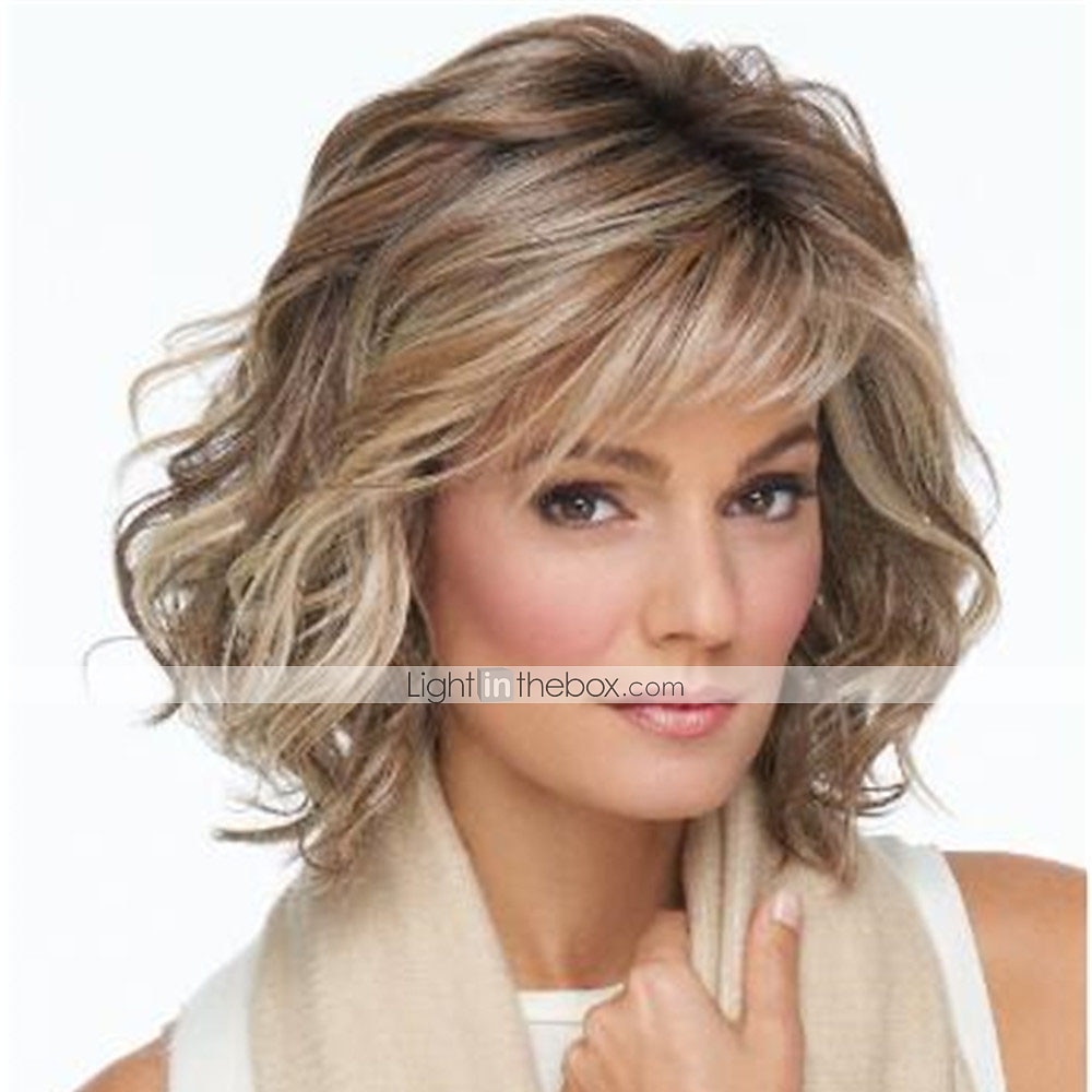 perruques blondes pour femmes perruque synthétique bouclée avec une frange perruque courte cheveux synthétiques brun clair design à la mode pour femmes classique cool brun clair de 2025 ? $37.99 –P1