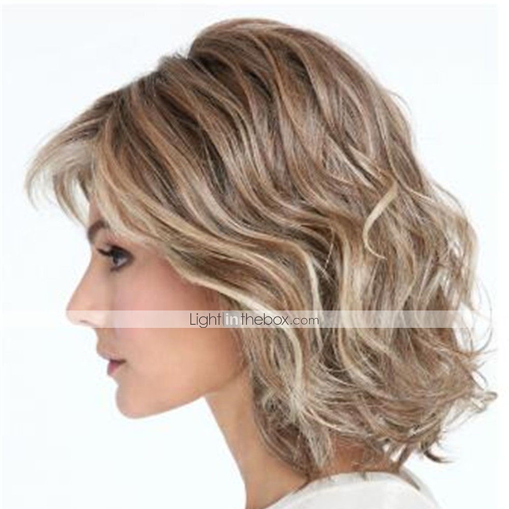 perruques blondes pour femmes perruque synthétique bouclée avec une frange perruque courte cheveux synthétiques brun clair design à la mode pour femmes classique cool brun clair de 2025 ? $37.99 –P4