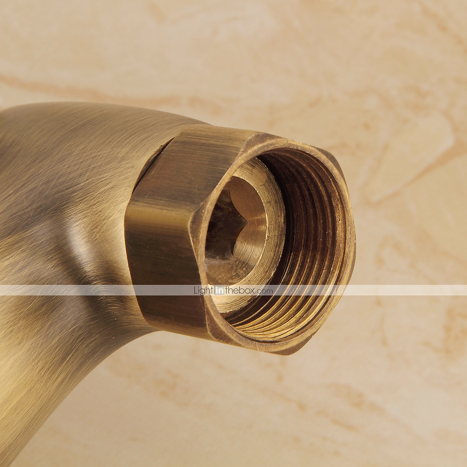 Torneira de chuveiro, conjunto de sistema de chuveiro Chuveiro de mão incluído Cachoeira estilo vintage/montagem de latão antigo do país fora da válvula de cerâmica torneiras misturadoras de chuveiro de 2026 por $291.59 –P14