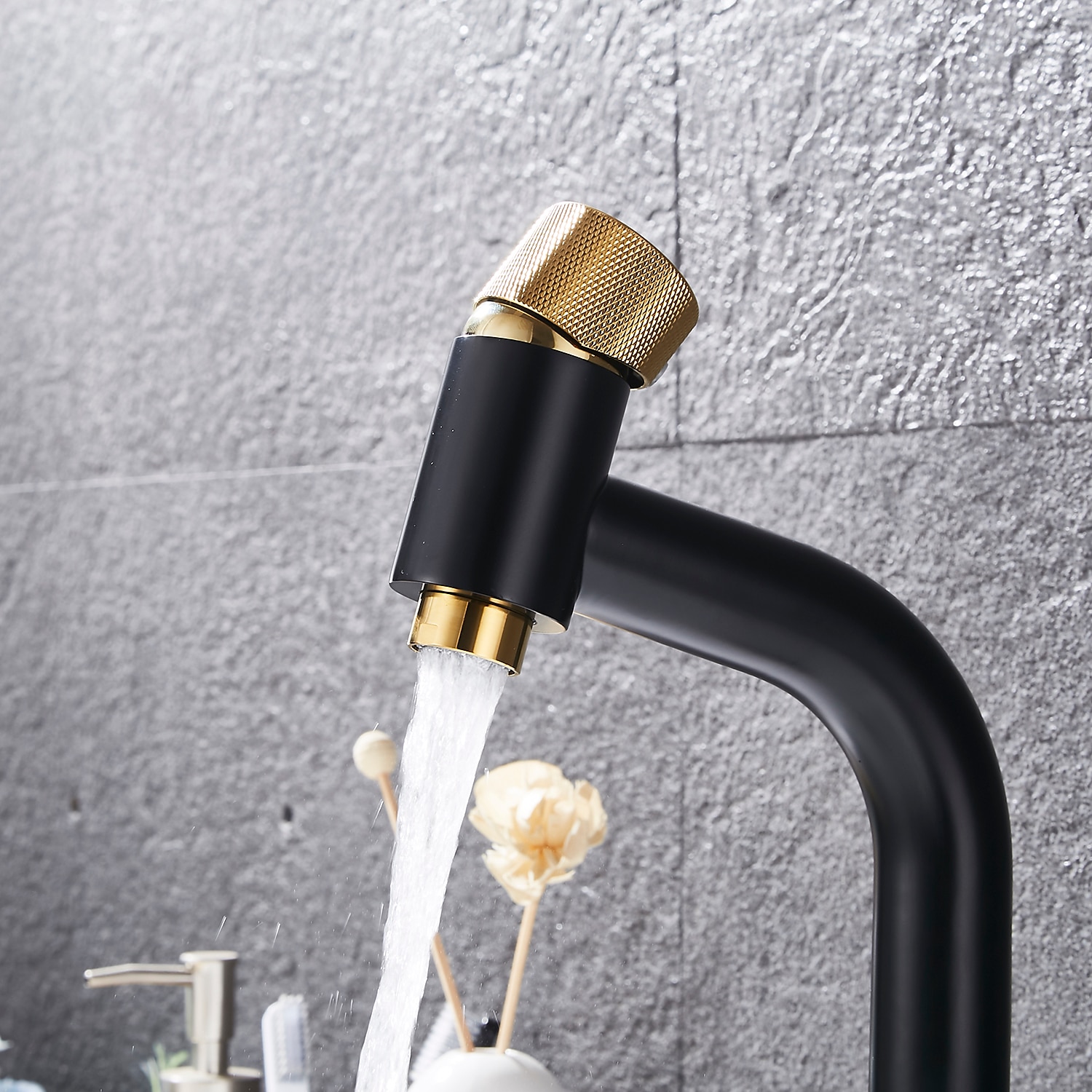 baderomsvaskkran - foss galvanisert sentersett enkelthåndtak ett hullbadkraner / baderomsvaskkran+ tilbehør / vintage / ja / messing / messing 2025 - $80.99 –P14