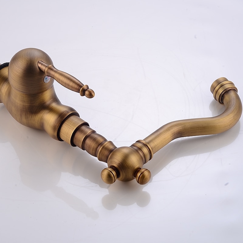Robinet de lavabo de salle de bain en laiton antique, robinets de bain traditionnels à un trou avec eau chaude et froide et valve en céramique de 2025 ? $80.99 –P7
