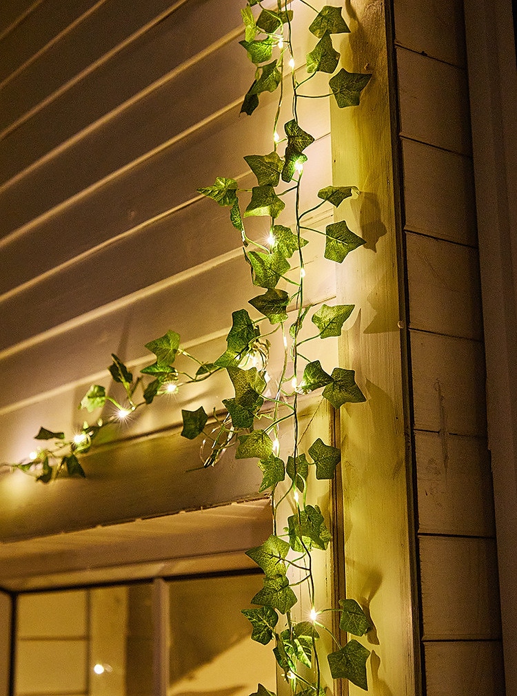 LED String Light IP65 Vodotěsná solární energie Venkovní LED String Závěsná světla Umělá venkovní břečťanová listová Rostliny pro zahradní plot Nástěnná závěsná dekorace Teplá bílá 8 Režim osvětlení 2025 - $13.49 –P9