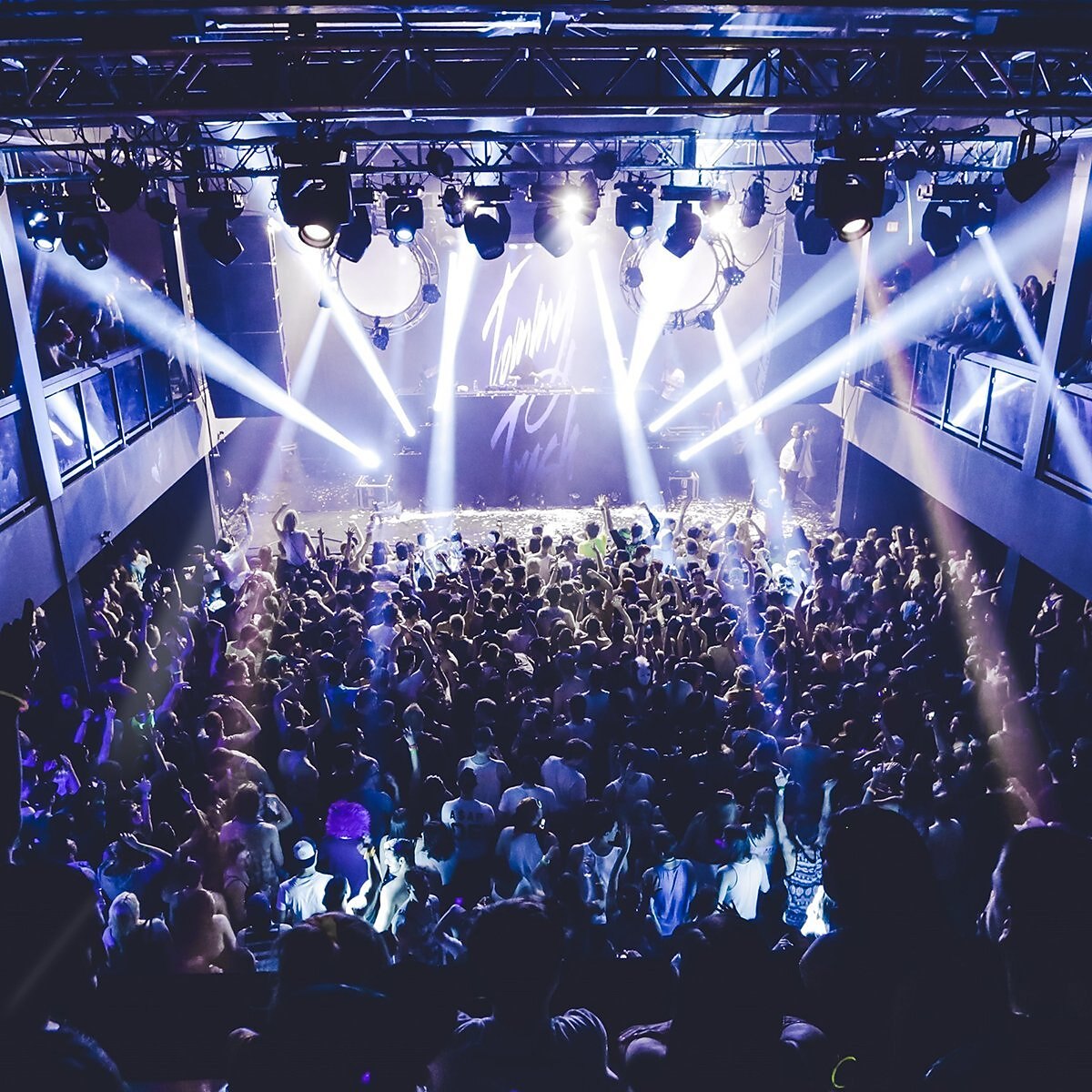 Oświetlenie sceniczne LED Pinspot 3W w kolorze białym z pojedynczym stojakiem do sal tanecznych ktv party dekoracje ślubne w domu 2025 - $17.99 –P4
