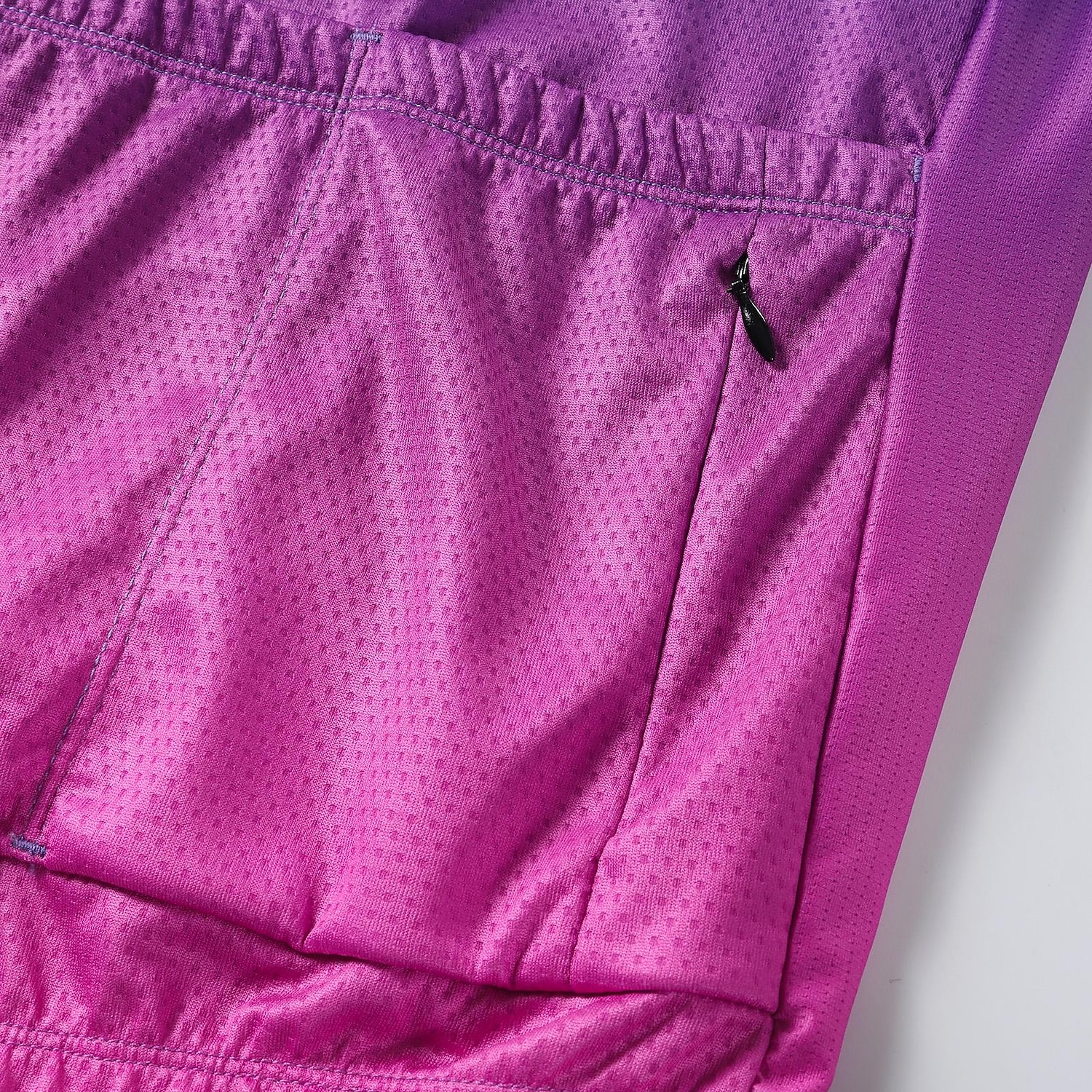 Per uomo Maglia da Ciclismo Sfumatura Manica Corta Bicicletta Maglia con 3 tasche posteriori Strisce Riflettenti Tasca Posteriore Elastico Dislittamento Gli sport Nero Giallo Viola scuro Abbigliamento del 2026 a $39.99 –P9