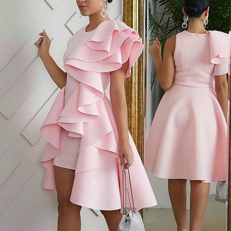Robes de Bal Ligne A Robe Mignonne Invité de Mariage Cocktail Fête Longueur Genou Sans Manches Col Bijou Tissu Extensible avec Volants Couleur Unie de 2025 ? $185.99 –P1