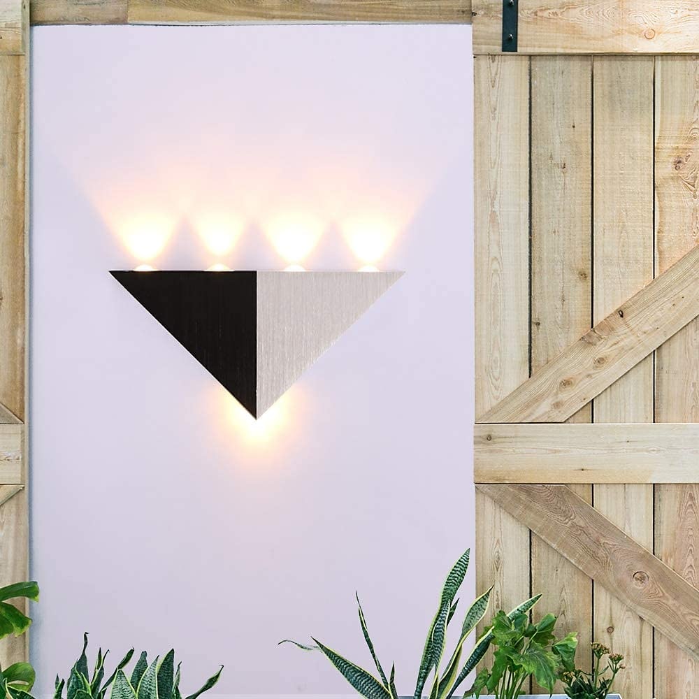 Lightinthebox Applique murale LED moderne 5 W Triangle LED Applique murale luminaire couloir intérieur haut bas applique murale pour théâtre studio restaurant hôtel multicolore de 2025 ? $66.99 –P6