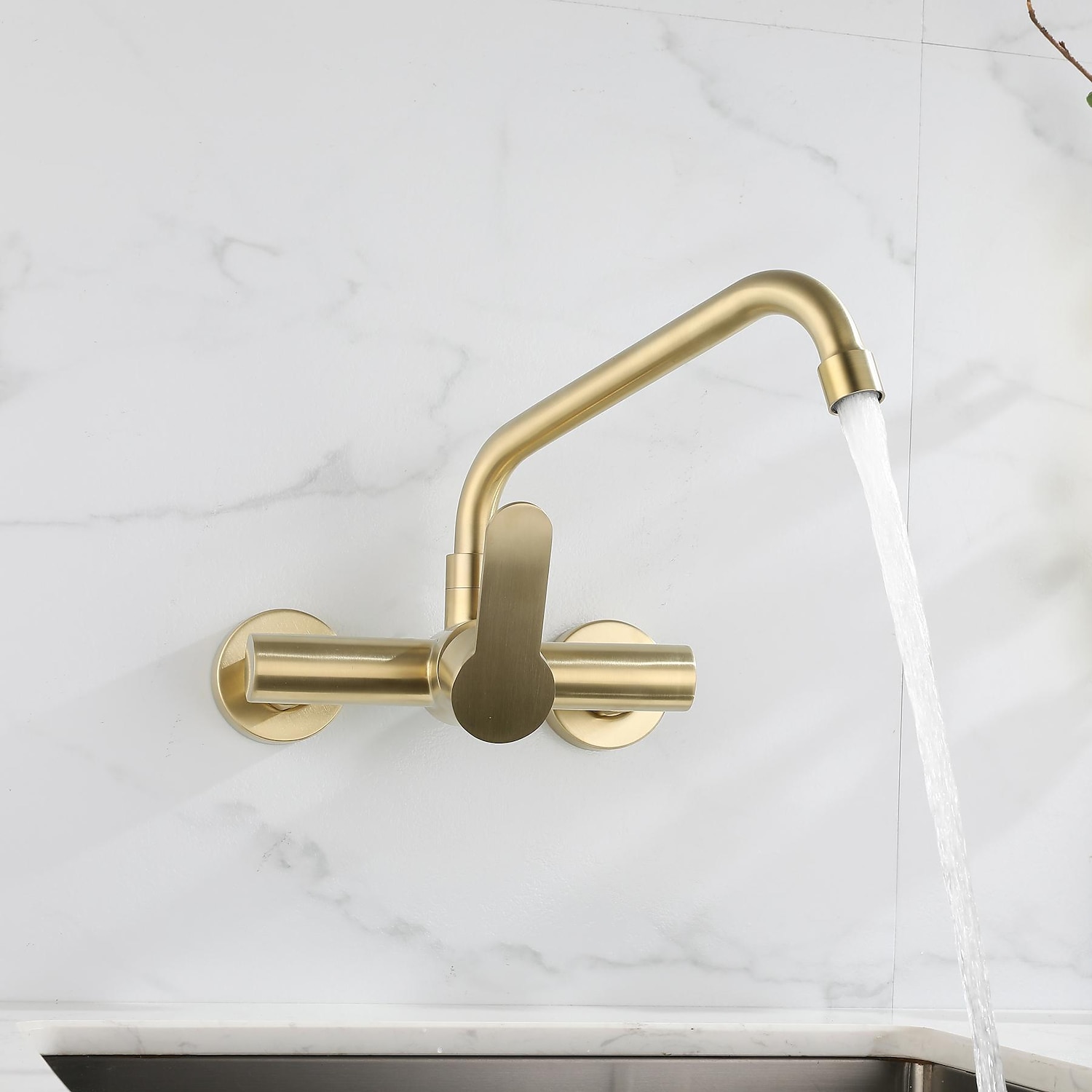 Rubinetto cucina - Rubinetto cucina monocomando due fori oro spazzolato rubinetteria cucina moderna a parete del 2025 a $161.99 –P2