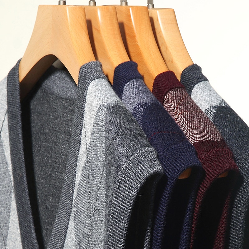 Homens Colete de moletom Vestido Suéter Blusa de lã Carregam Tricotar Tricotado Entrançado Bloco de cor Halter pescoço Estilo vintage Diário Final de semana Roupa Outono Inverno Vinho Azul Marinha S de 2025 por $41.99 –P3