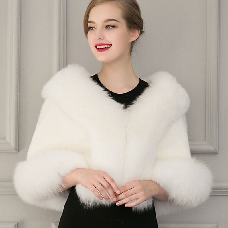 Vinter Fuskpäls Wraps Damens Wrap Bolero Bröllops Capleters Elegant Ärmlös Fuskpäls Höst Bröllops Gäst Wraps Med Fjädrar Päls För Bröllop klä dig för att imponera 2025 - $44.99 –P3