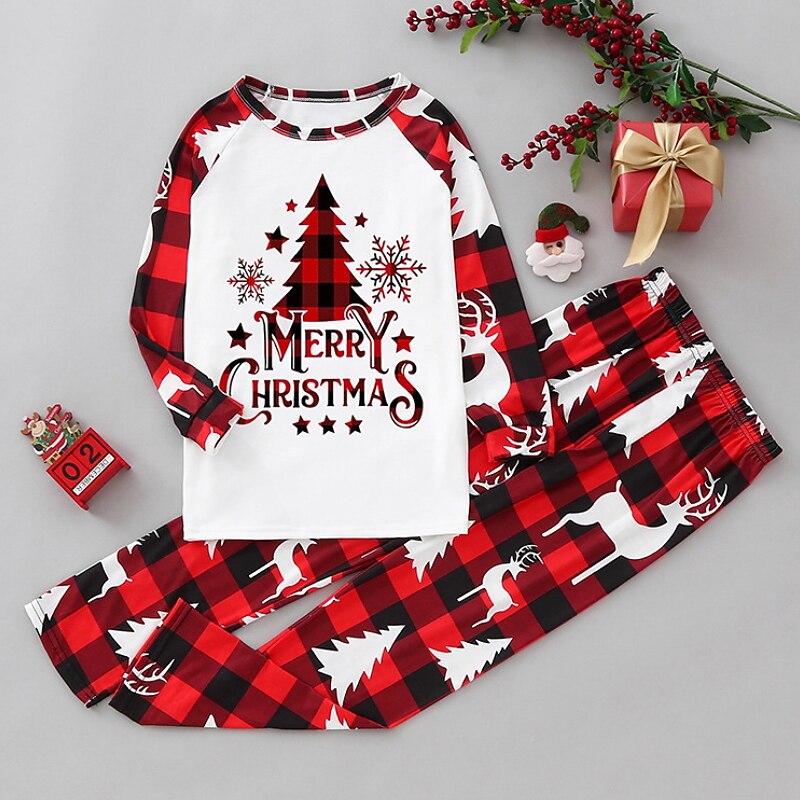 2025年 ファミリールック クリスマスファミリーパジャマ パジャマ チェック レタード スポーツ プリント ルビーレッド 長袖 ベーシック マッチング衣装  コレクション – $31.99 –P2