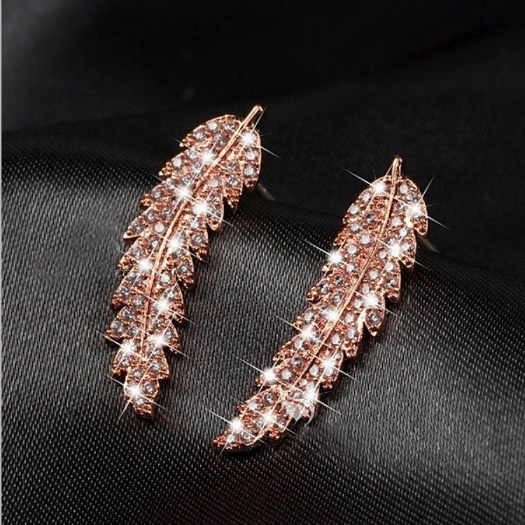 1 paire Boucles d'oreille Clou Boucle d'Oreille Pendantes For Femme Mariage Anniversaire Soirée Alliage Classique Forme de Feuille de 2025 ? $7.49 –P4
