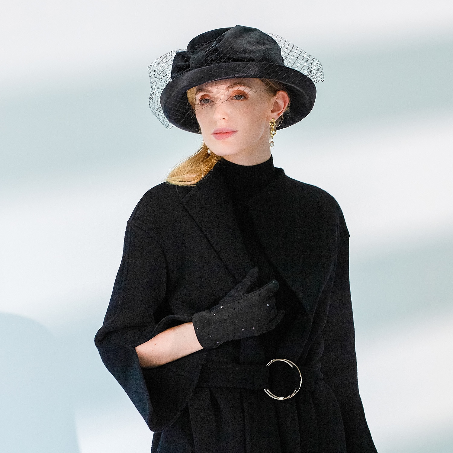 Fascinateurs de velours élégants de mode / chapeaux avec nœud papillon / nœud papillon en satin / tulle 1pc occasion spéciale / fête / soirée / dames jour casque de 2026 ? $49.99 –P7