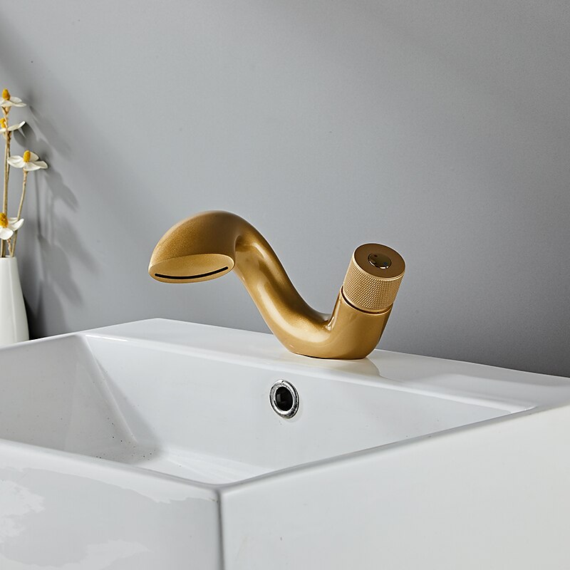 robinet mélangeur d'évier de salle de bain cascade, robinets de lavabo monocommande monobloc, pont de robinet en laiton monobloc monté avec tuyau d'eau chaude et froide de 2025 ? $89.99 –P5
