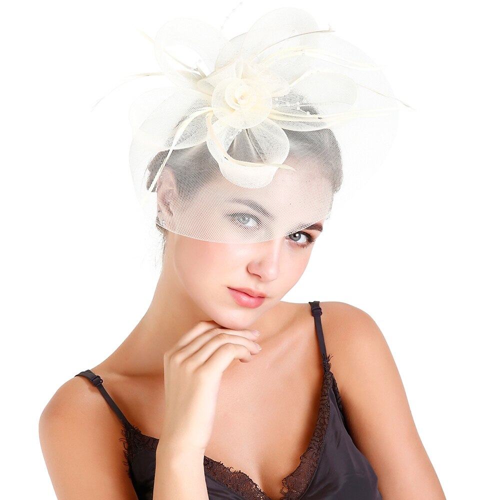 Retro styl Elegantní Organza / Polyester / polyamid Fascinátory / Klobouky / Doplňky do vlasů s Peří / Imitace perel / Aplikace Jeden díl Večírek / Dovolená Přílba 2025 - $14.99 –P5