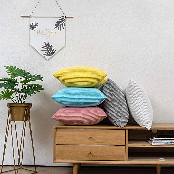 Housse d'oreiller nordique en velours côtelé, couleur unie, douce, sans noyau, pour le bureau, la maison, le salon, le canapé, vert, orange, rose, bleu de 2025 ? $18.99 –P4