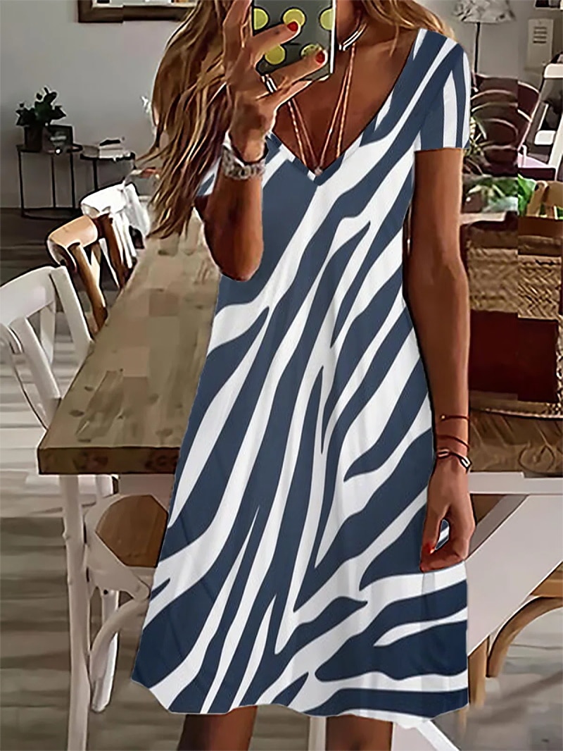 Pentru femei Rochii Midi Rochie casual Rochie de Vară Rochie A line Vacanță Stilat Casual Fluture Zilnic Concediu Dată Potrivire Largă Imprimeu Paisley Buline Dungi Manșon scurt În V Negru și Alb 2025 - $30.99 –P3