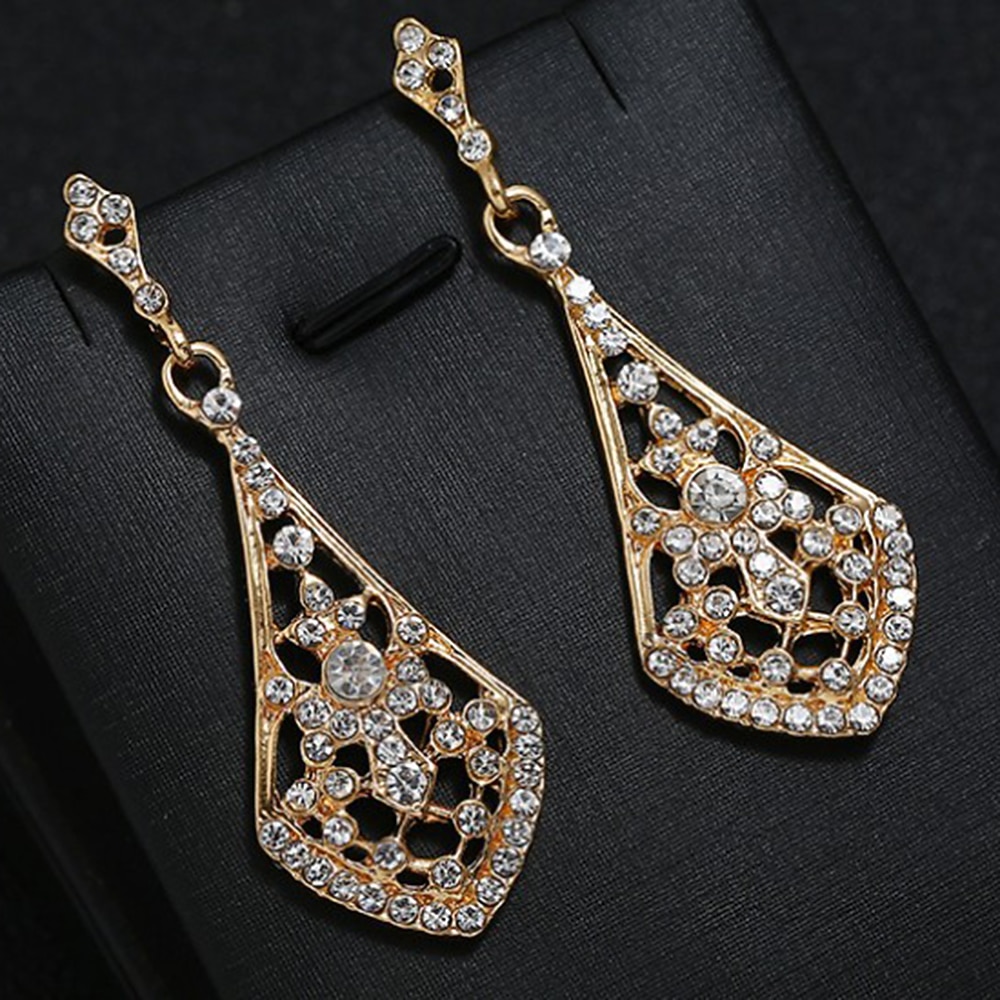 Rétro Vintage Années 1950 Années 1920 Bal Masqué Gatsby le Magnifique Charleston Invité au mariage Déguisement Femmes Mascarade Fête / Soirée Réception de mariage Enterrement de Vie de Jeune Fille de 2026 ? $15.49 –P4