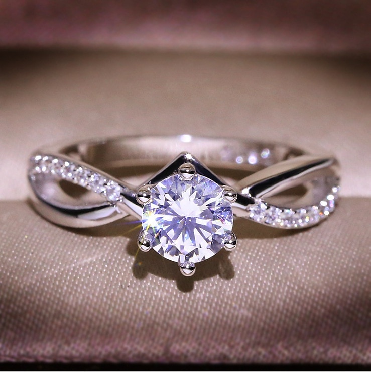 1 pc Anello For Per donna Zirconi Bianco Matrimonio Anniversario Compleanno Lega Classico del 2025 a $5.49 –P3