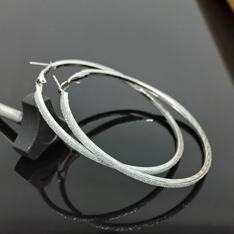 Mulheres Brincos Chique & Moderno Festa Cor imaculada Brinco / Casamento / Dourado / Preto / Prateado / Outono de 2026 por $8.49 –P4