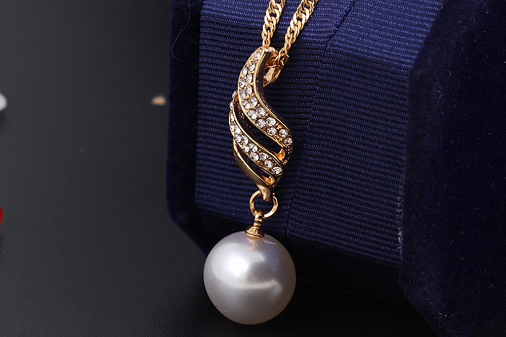Smyckeset Hängsmycken For Dam Julklappar Fest Bröllop Kristall Oäkta pärla Bergkristall Oändlighet / Halsband / örhängen / Brud Smyckeset / Speciellt Tillfälle / Årsdag / Födelsedag 2025 - $4.49 –P8
