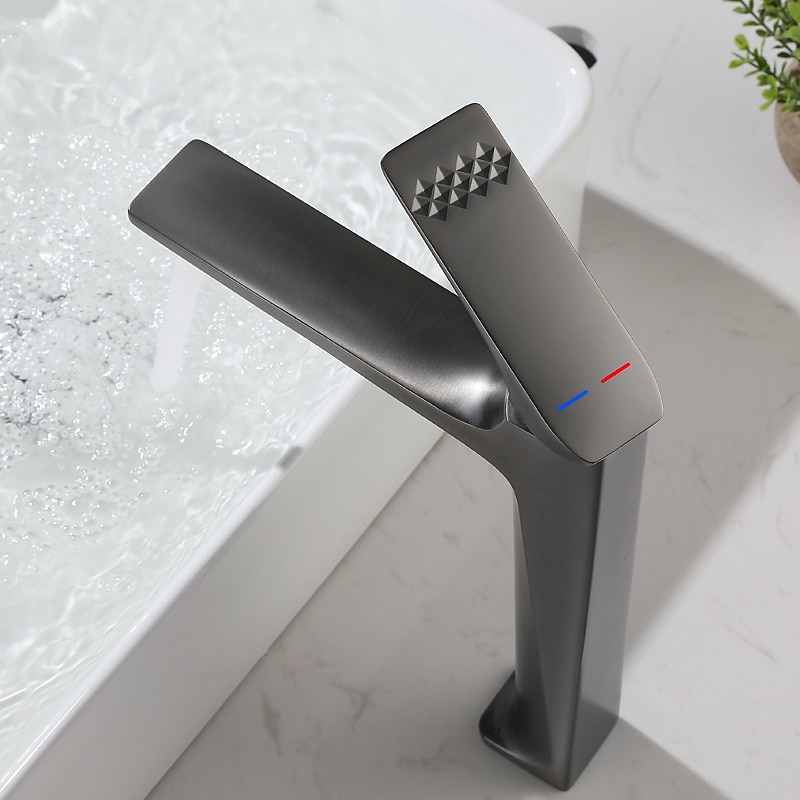 rubinetto del lavandino del bagno, rubinetti da bagno monoforo monocomando in ottone stereoscopico con interruttore caldo e freddo del 2025 a $142.85 –P6