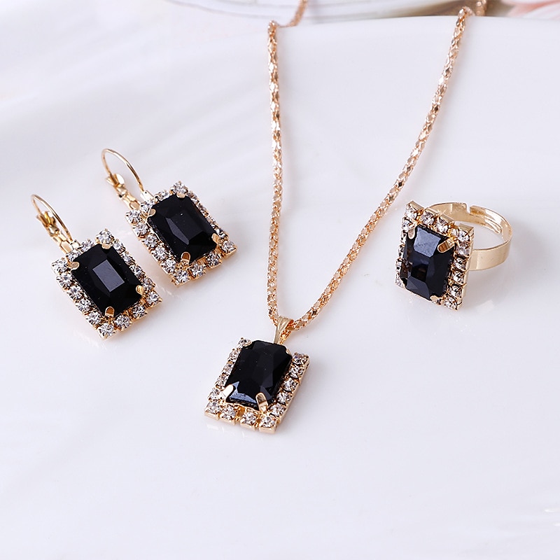 Cercei Rotunzi 3buc Ștras Aliaj Inele 1 Colier Cercei Pentru femei Elegant Epocă Modă Geometric Geometric Shape Set de bijuterii Pentru Petrecere Stradă Zilnic 2025 - $6.99 –P5