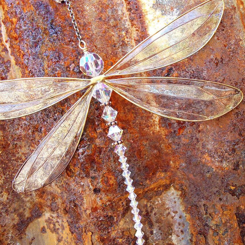 Atrapasueños de libélula, atrapasol de cristal, carillón de viento, regalo hecho a mano, carillón de viento, adorno para colgar en la pared, decoración al aire libre, 15*15cm 2025 - $16.99 –P3