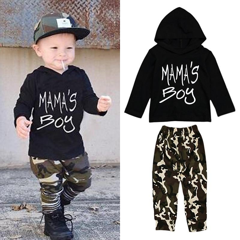 Gutt 3D Kamuflasje Kamuflasje Farge Bokstaver Hettegenser og joggebuksesett Tøysett Langermet Høst Vinter Kul Baby 1-5 år Feriereise Normal 2025 - $19.99 –P8