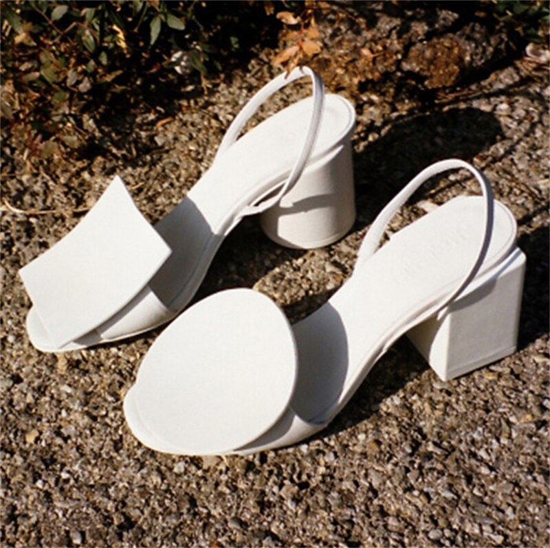 Dames Sandalen Buiten Dagelijks Zomer Hoge Hak Blokhak Open teen Vintage  Casual PU Leder Leegloper Effen Zwart Wit Blauw 9336511 2023 – €48.09