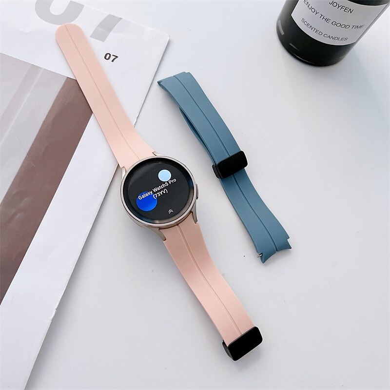 Cinturino per orologio  per Samsung Orologio 7/6/5/4 40/44mm, Orologio 5 Pro 45mm, Orologio 6 Classic 43/47mm, Orologio 4 Classic 42/46mm Silicone Sostituzione Cinghia 20mm Chiusura Magnetica del 2025 a $12.99 –P5